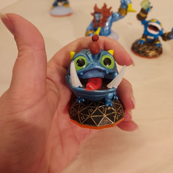 Lot of FIVE (5) Activision Skylanders Giants 2012 Action Figure Toys - Picture 5 of 16